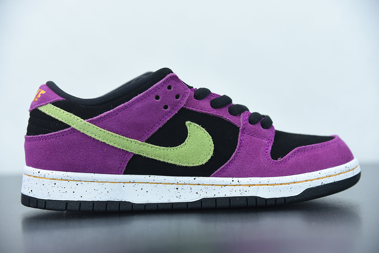 Nike Dunk Low Pro "Red Plum"