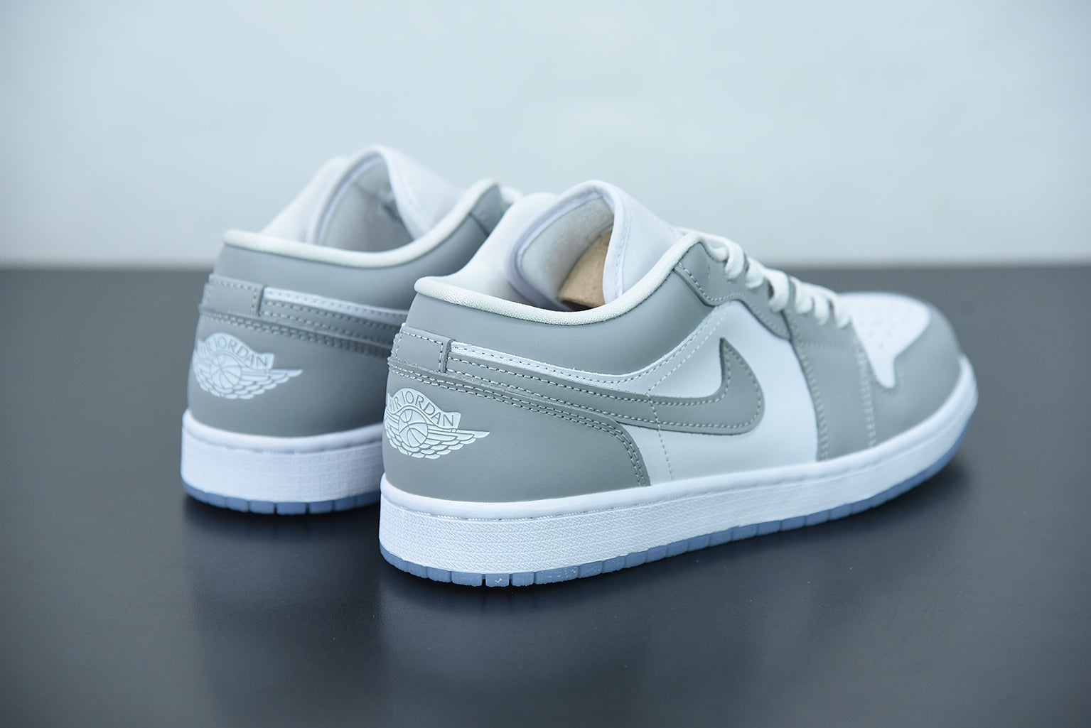 Nike Air Jordan 1 Low "Grey"