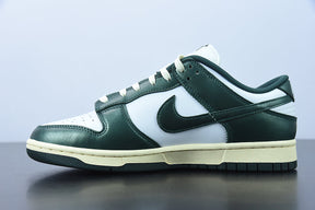 Nike Dunk Low "Vintage Green"