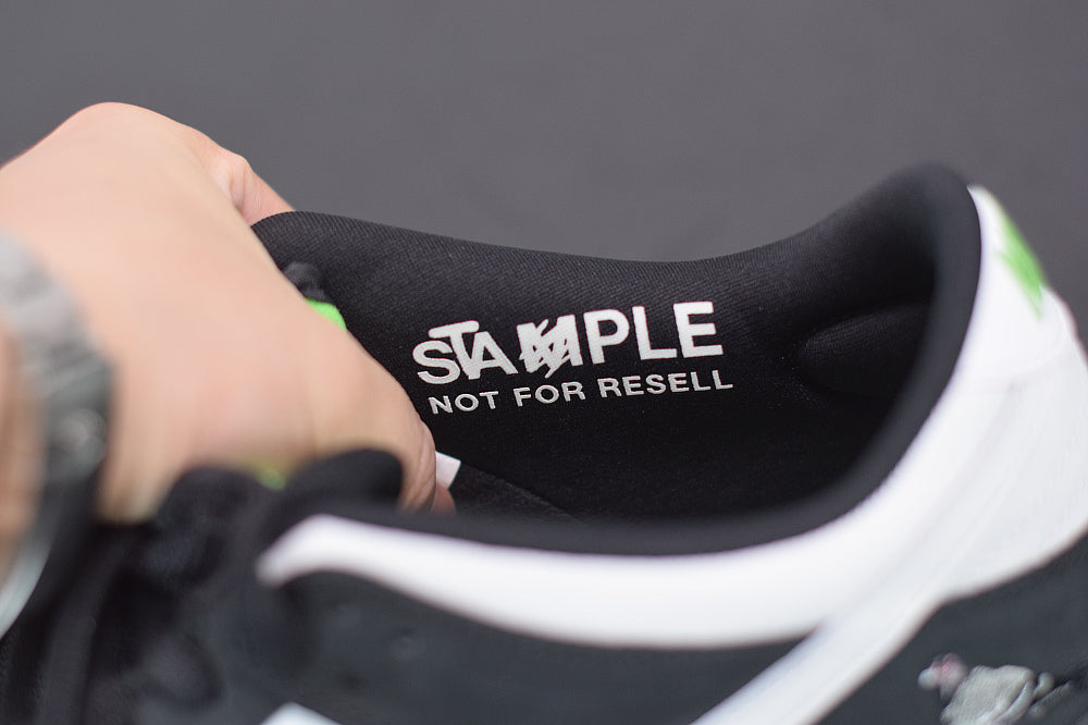 Nike SB Dunk Low x Staple "Panda Pigeon"