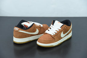 Nike SB Dunk Low Dark Russet Sail