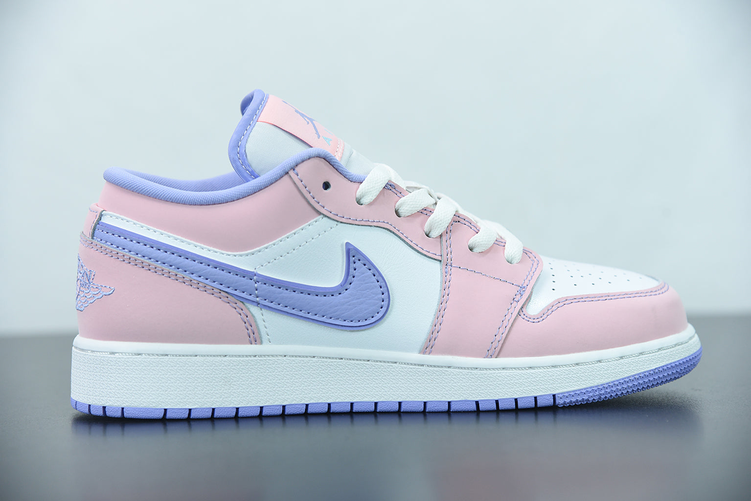 Nike Air Jordan 1 Low GS "Arctic Punch"