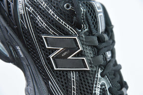 New Balance 1906r Black Grey