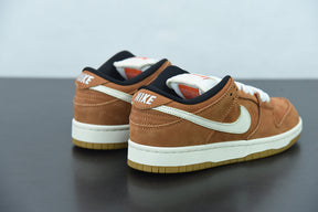 Nike SB Dunk Low Dark Russet Sail