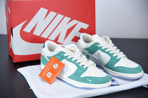 Nike Dunk Low x Kasina 'Road Sign'