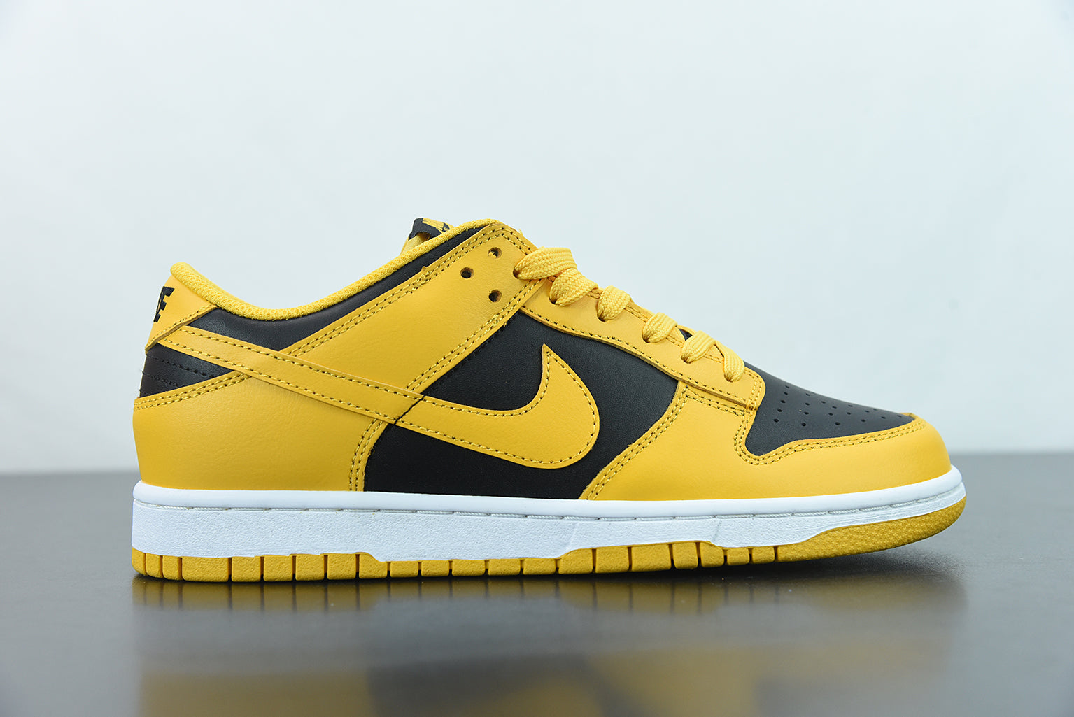 Nike Dunk Low Goldenrod